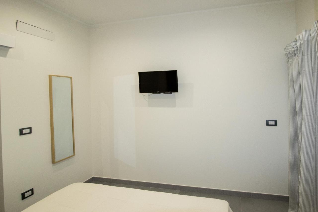 Suite Meghan Home Catánia Buitenkant foto