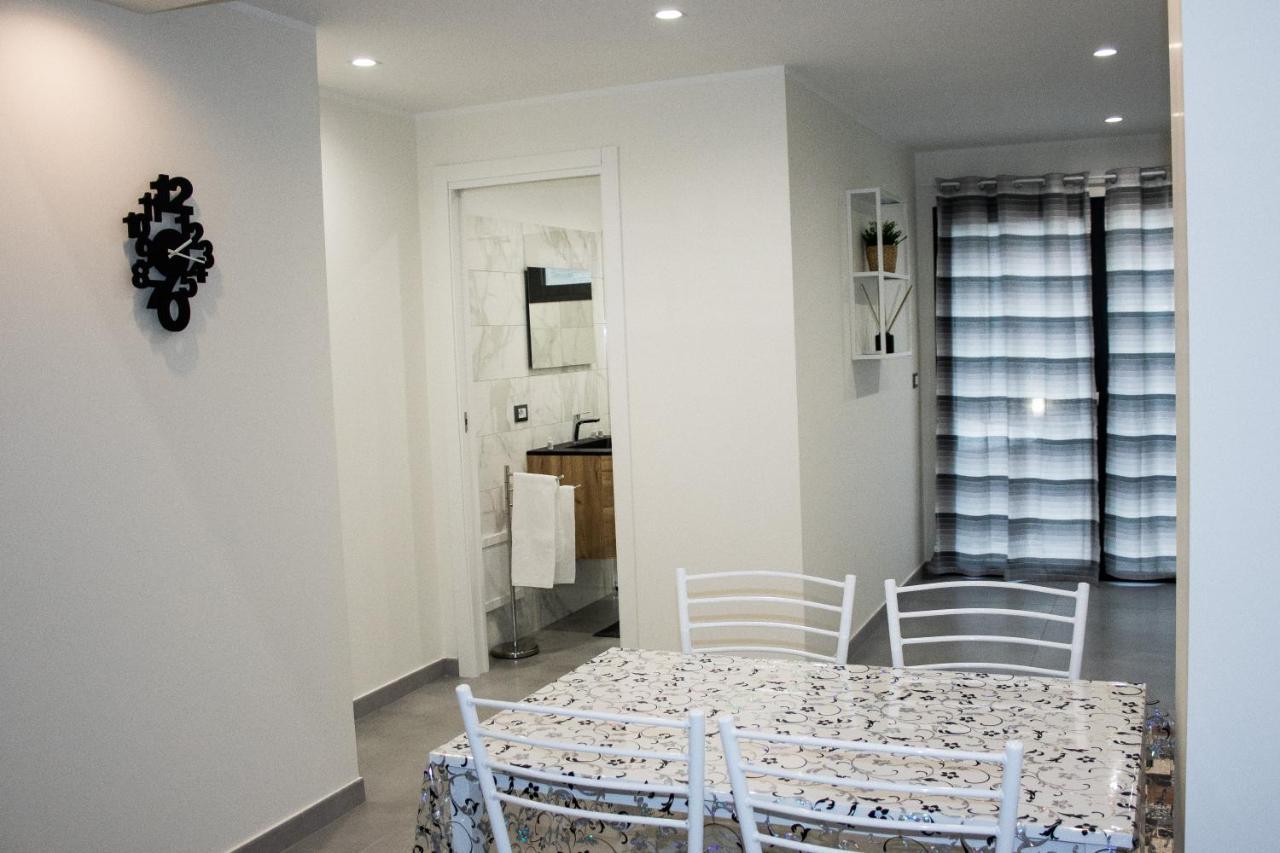 Suite Meghan Home Catánia Buitenkant foto