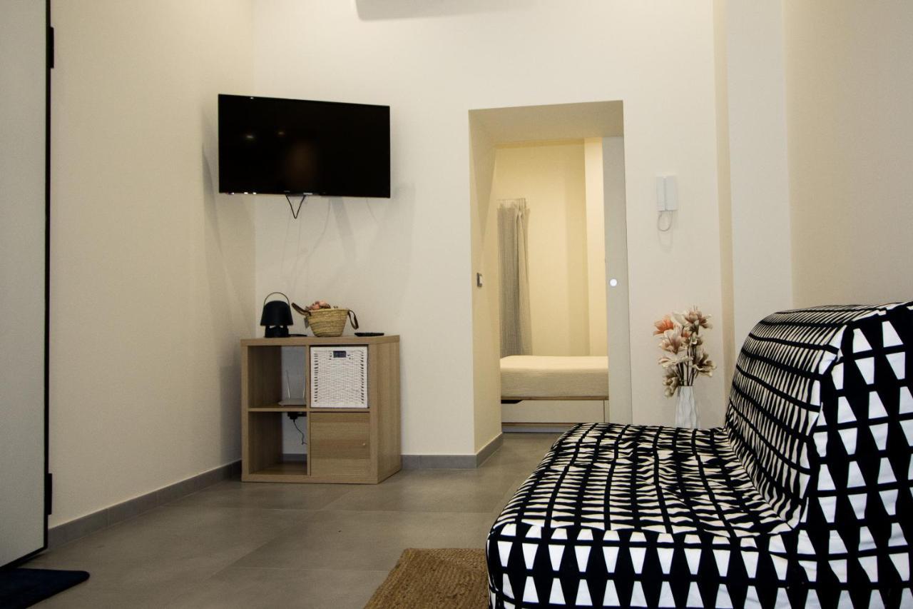 Suite Meghan Home Catánia Buitenkant foto