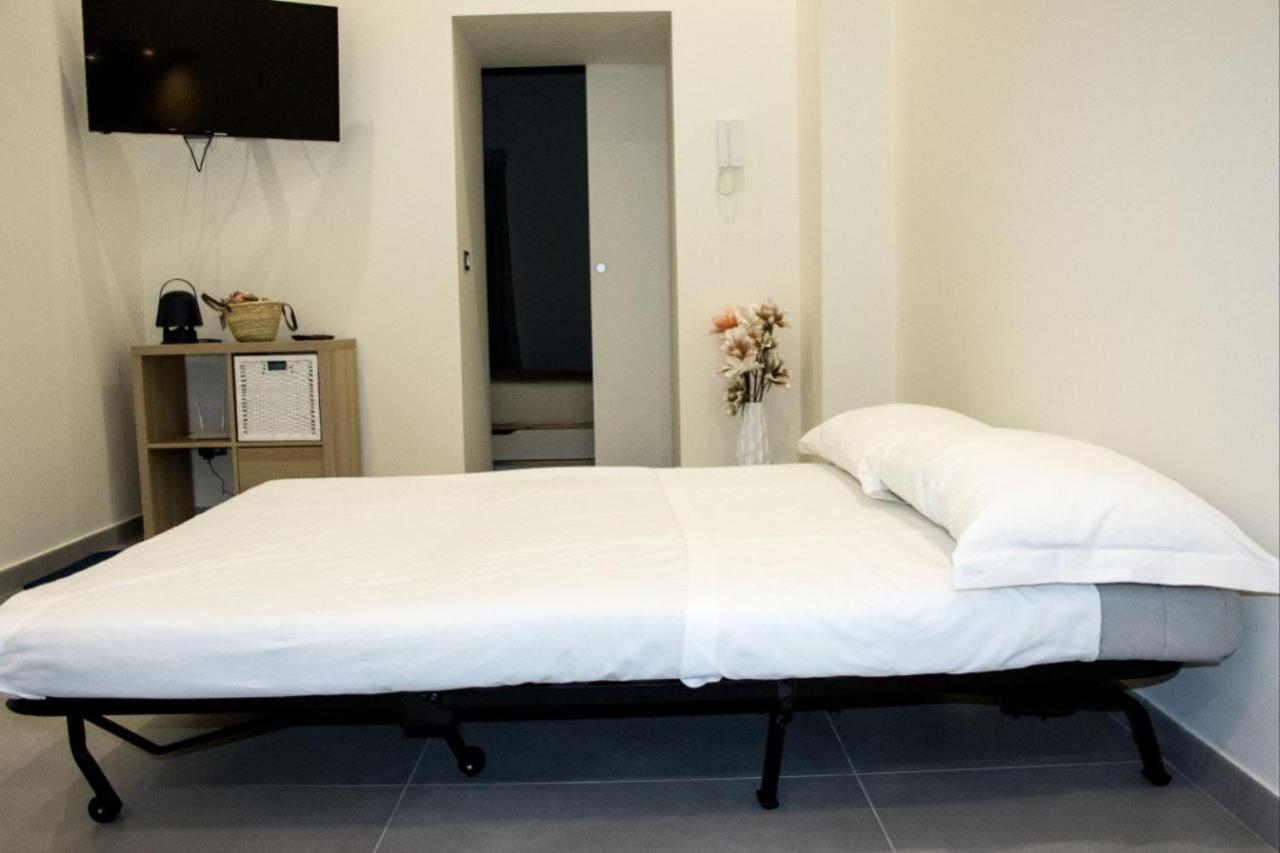 Suite Meghan Home Catánia Kamer foto